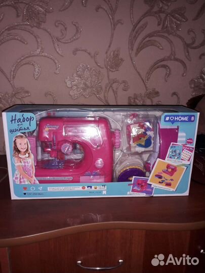 Детская швейная машинка