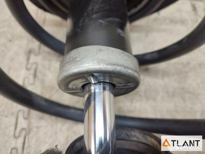 Стойка передняя правая nissan serena