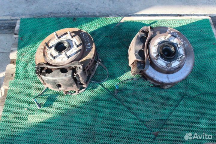 Ступицы передние Chevrolet Suburban GMT800