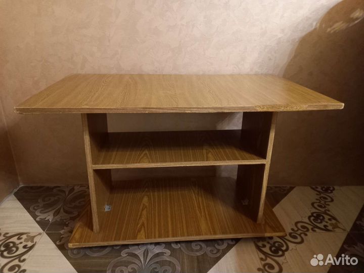 Стол журнальный