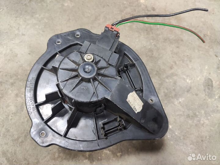Моторчик печки Volvo 850