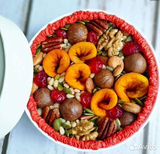 Букет на 1 сентября фруктовый ореховый съедобный