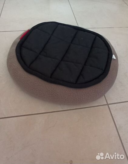 Лежанка для собак и кошек