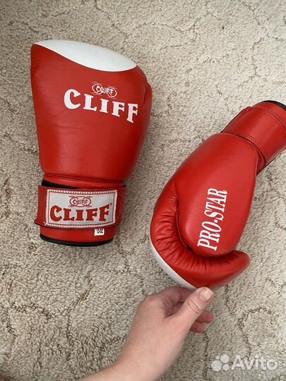 Шлем для единоборств (тайский бокс, тхэквондо )