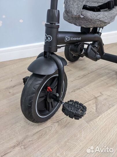 Трехколесный велосипед Kinderkraft Freeway