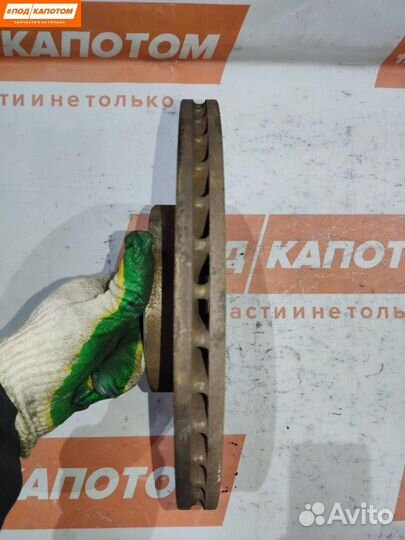 Диск тормозной передний Volkswagen Golf 6 2010