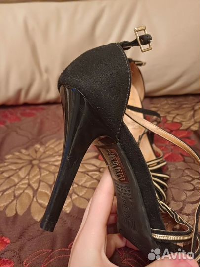 Босоножки женские 37 размер