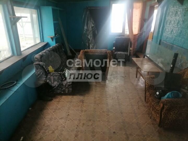 Дом 32 м² на участке 12 га