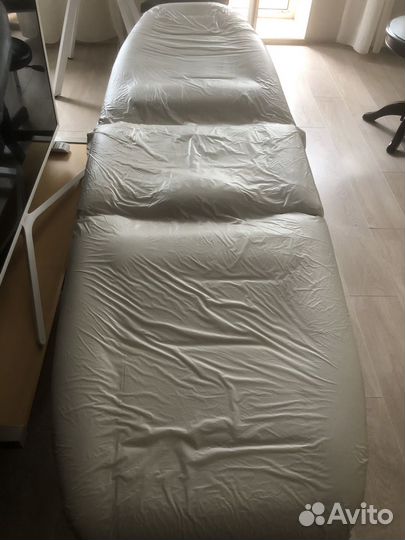 Кушетка косметологическая