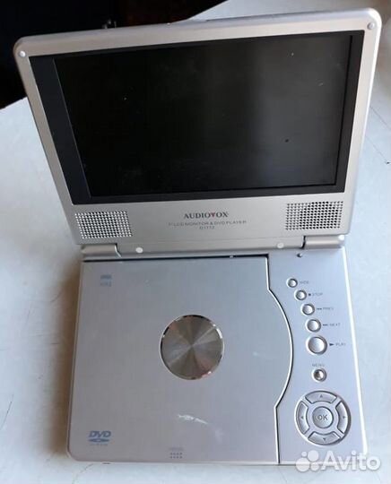 Портативный DVD плеер 7