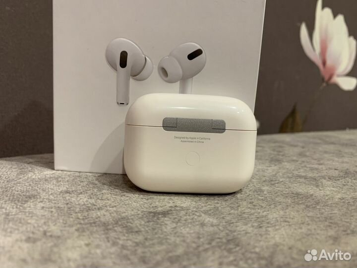 Беспроводные наушники AirPods Pro новые