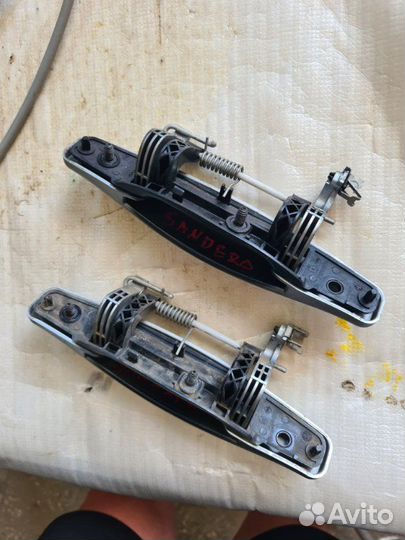 Ручка двери внешняя Renault Sandero 2011