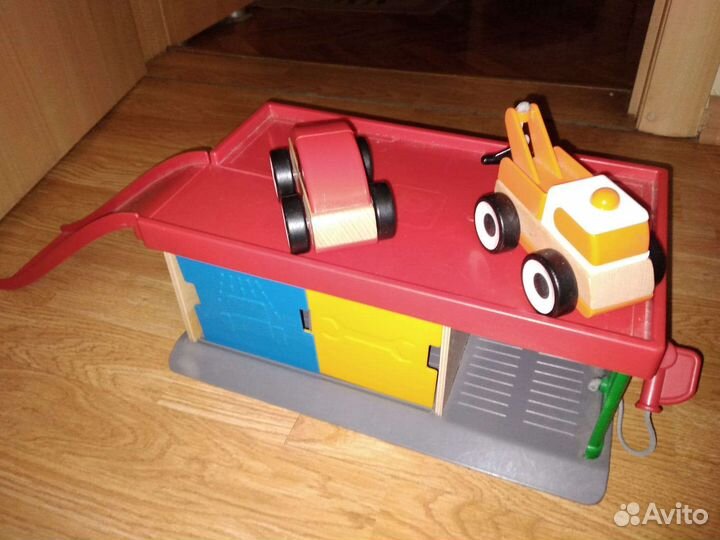 Гараж с заправкой Икеа