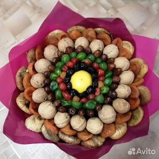 Съедобные букеты из сухофруктов
