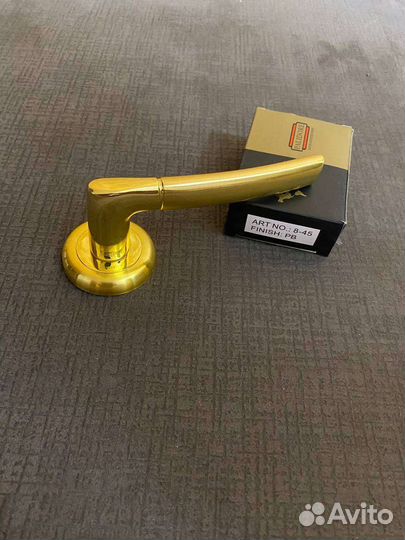 Комплект фурнитуры на 2-3х комнатную квартиру