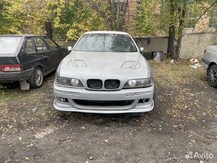 Капот на BMW 5 e39
