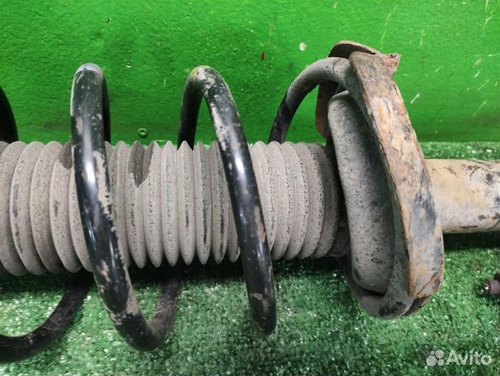 Стойка амортизатора передняя левая Mazda 3 (BK) 2