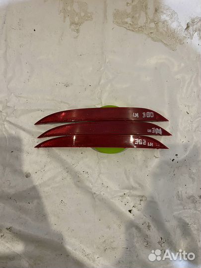 Kia Cerato 13- Отражатель бампер задний левый 380