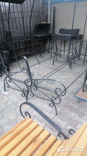 Кованые скамейки