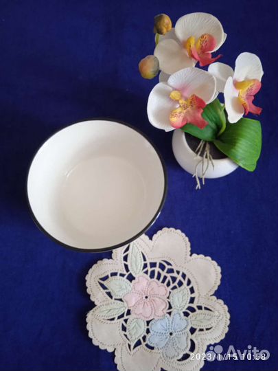 Салатник-форфор