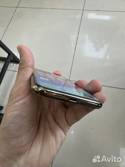 iPhone 11 Pro, 64 ГБ