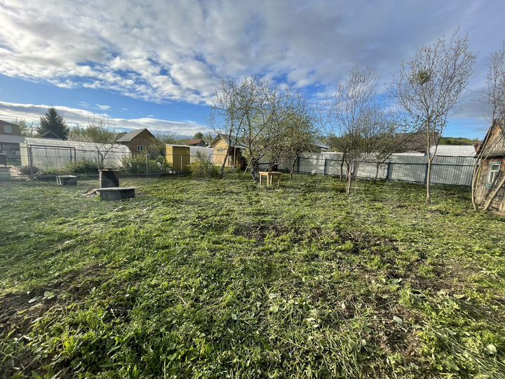 Дача 11 м² на участке 4,3 сот.