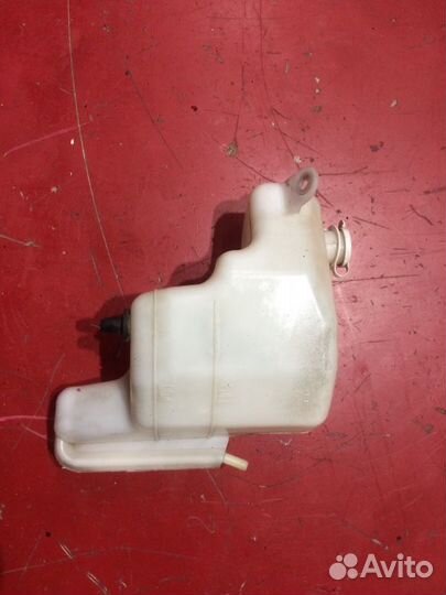 Бачок расширительный Mitsubishi Outlander