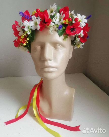 Венок на голову из полевых цветов