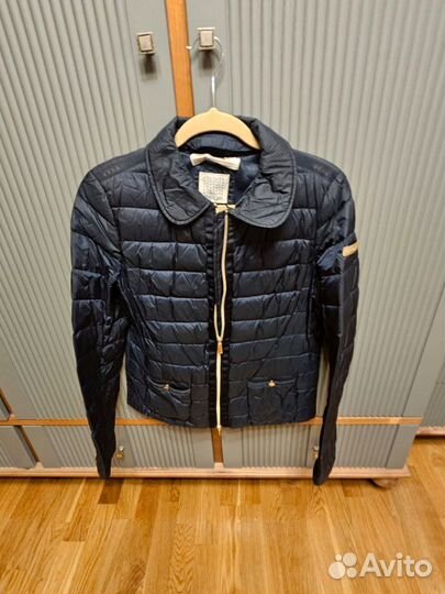 Продам женский пуховик тонкий Geox