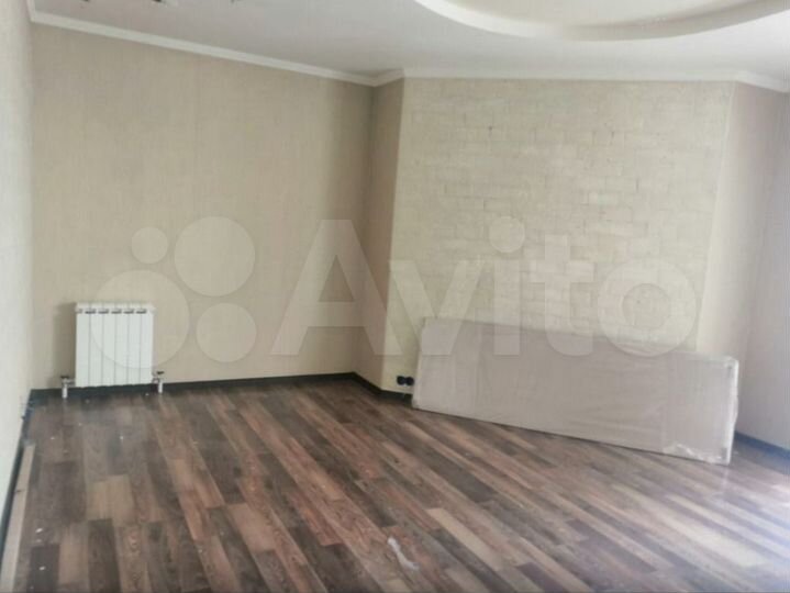 2-к. квартира, 82,8 м², 6/6 эт.