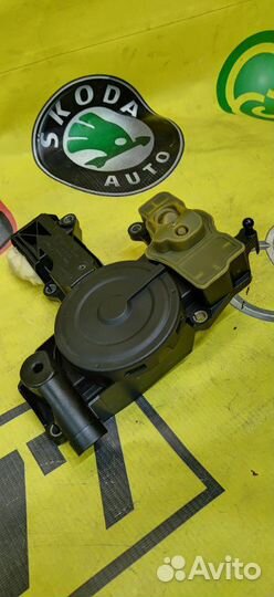 Клапан вкг Audi A4 седан 2.0 cdnc 2010