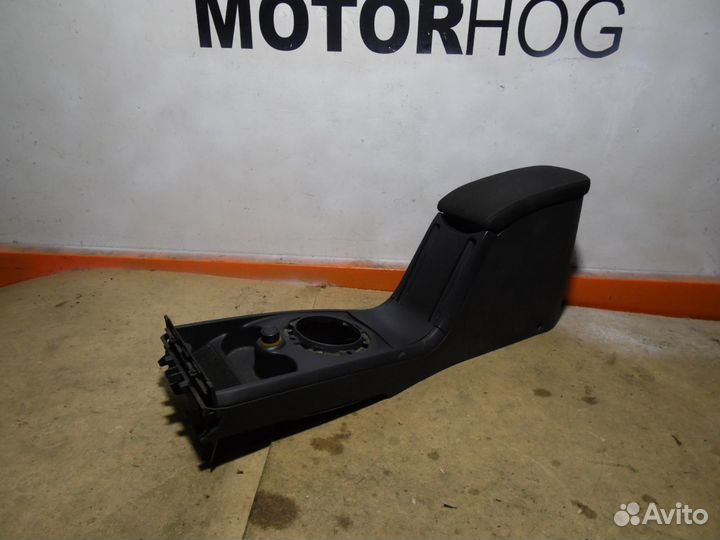 Подлокотник Рено Меган 2