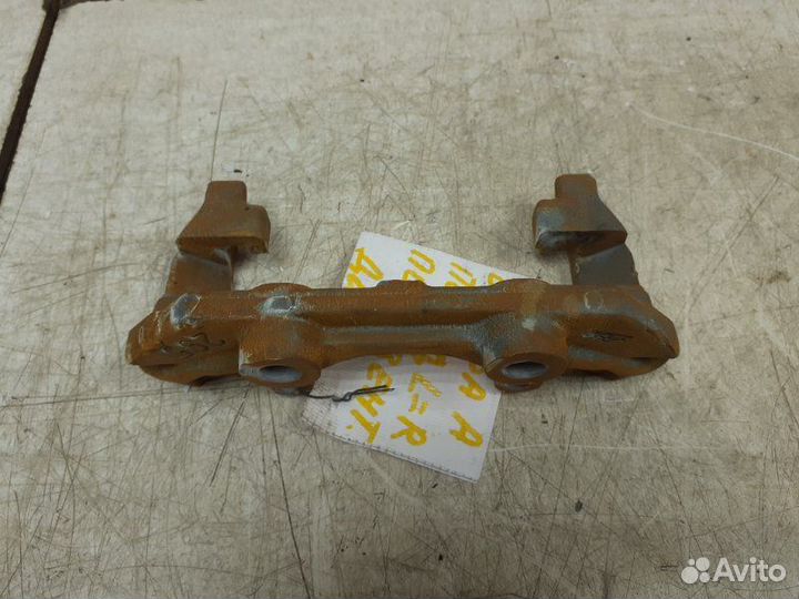 Скоба суппорта переднего