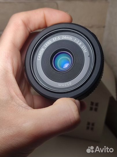 Объектив Canon EF-S 24mm f/2.8 STM