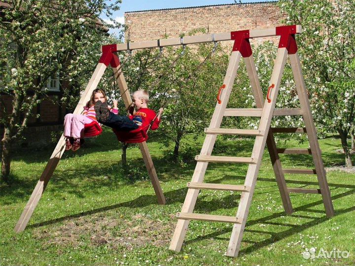 Детские качели уличные