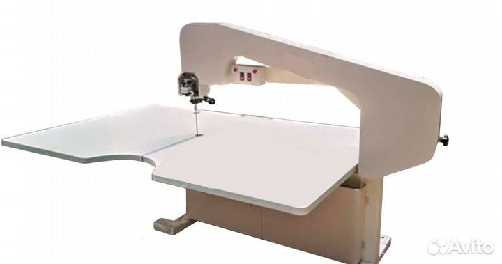 Раскройная ленточная машина trio T-1200B