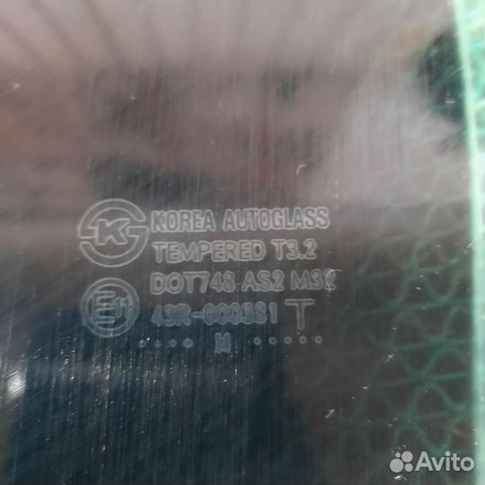 Стекло задней левой двери Kia rio 3