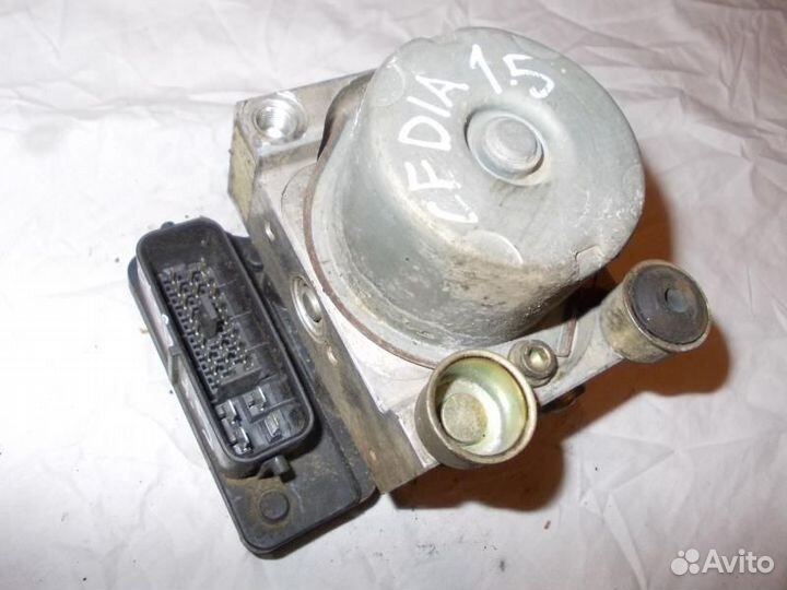 Блок ABS Mitsubishi Lancer Cedia CS5W