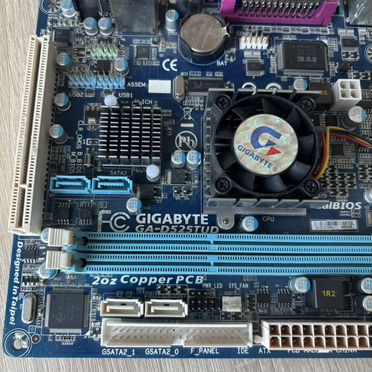 Gigabyte GA-D525TUD