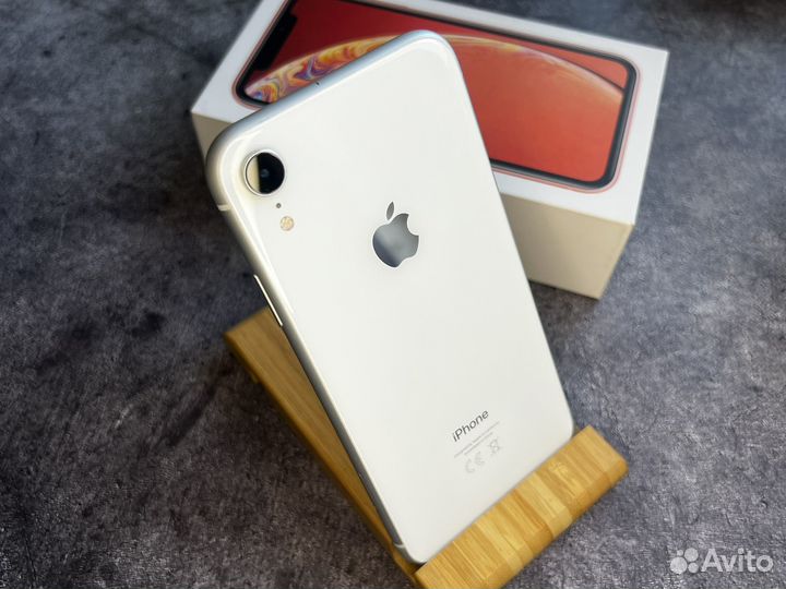 iPhone Xr, 64 ГБ
