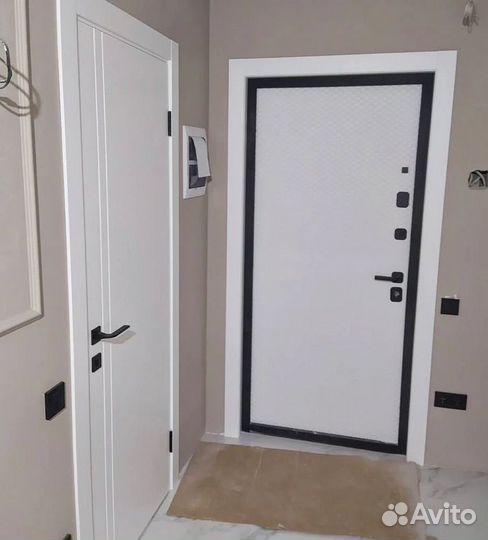 Дверь уличная утепленная в дом или коттедж