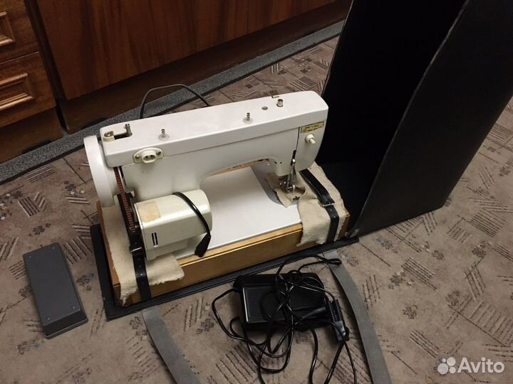Швейная машина чайка 132 м с педалью