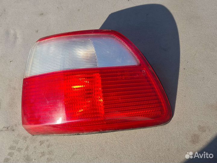 Опель омега в рестайлинг задний правый фонарь