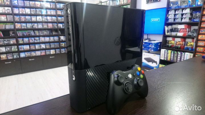 Xbox 360 slim E 250GB + Freeboot Б/У