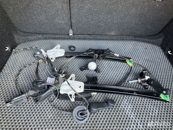 Стеклоподъёмники задние на шкоду октавию а 7