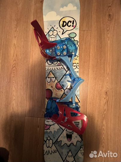Сноуборд с креплениями
