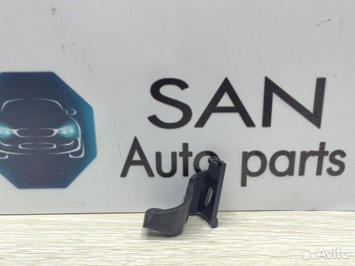 Кронштейн фары левый Bmw 3 F30 N55B30 2012