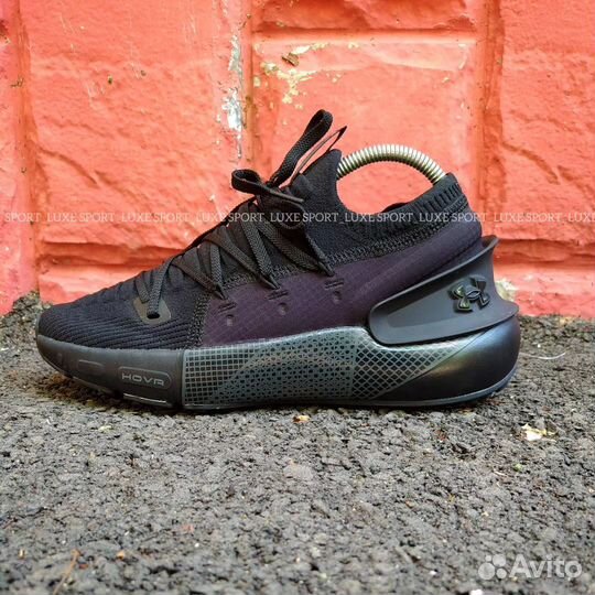 Кроссовки under armour