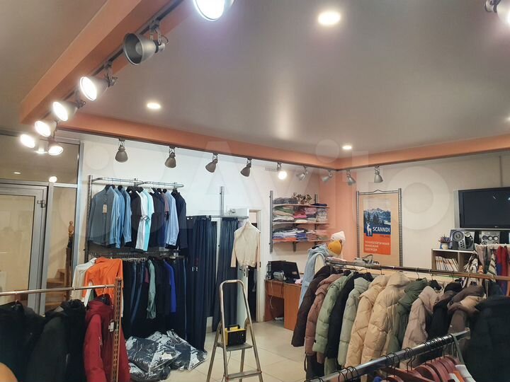 Помещение под магазин-склад 180м2, 1этаж