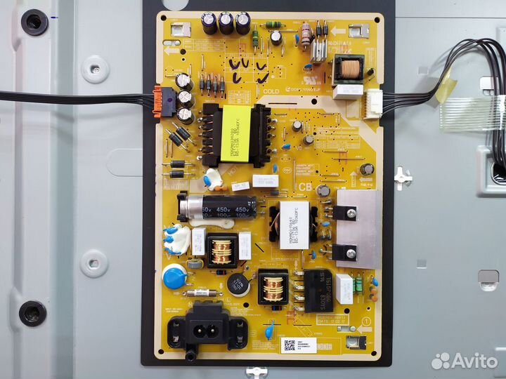 140. TV samsung UE49N5000auxru / BN94-12480M